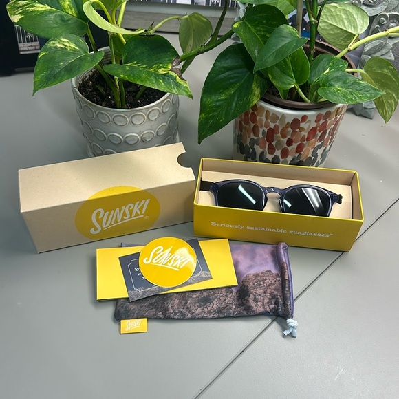NWT SUNSKI Yuba Dark Sapphire Slate Sunglasses - Picture 2 of 4